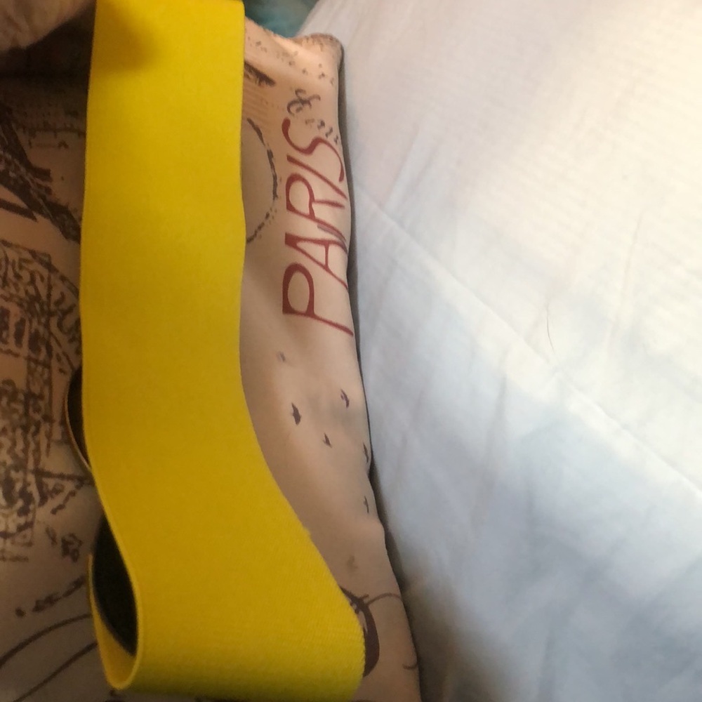Old Navy Mustard Yellow and Brown Wide Elasticized Stretch Belt.